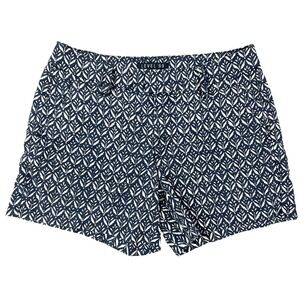 Level 99 Women's Shorts 28 inch Waist Blue Geometric‎ Stretch Mid Rise 4" Inseam